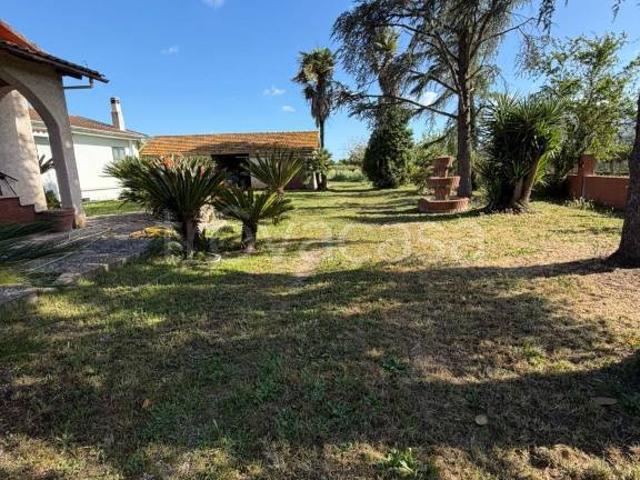 Villa Indipendente in vendita a Cisterna Di Latina, Lazio