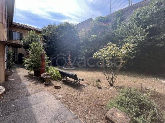 Villa Indipendente in vendita a Codogno, Lodi