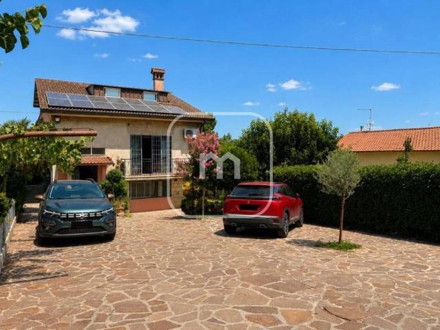 Villa Indipendente in vendita a Colonna, Roma Capitale