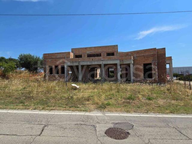Villa Indipendente in vendita a Unione dei Comuni della Val Vibrata, Colonnella
