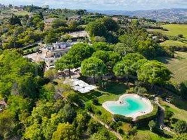 Villa Indipendente in vendita a Unione dei Comuni della Val Vibrata, Colonnella