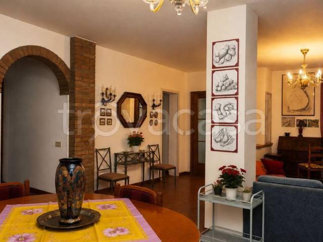 Villa Indipendente in vendita a Colorno, Reggio Emilia