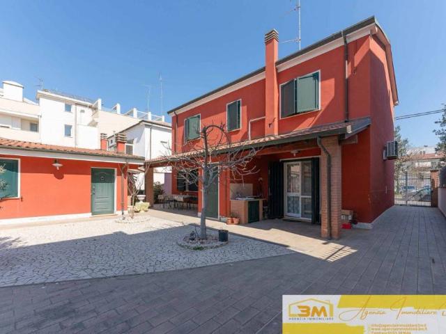 Villa Indipendente in vendita a Comacchio, Reggio Emilia