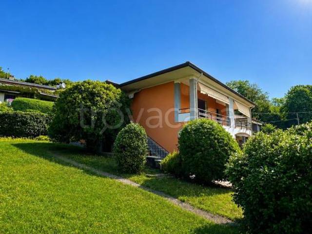 Villa Indipendente in vendita a Comerio, Lombardia