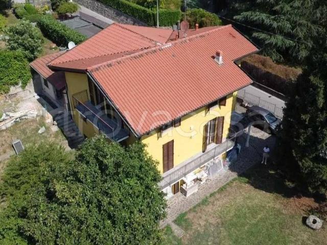 Villa Indipendente in vendita a Como, Lombardia
