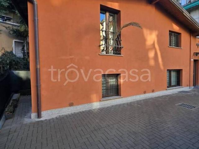 Villa Indipendente in vendita a Interlegno, Como