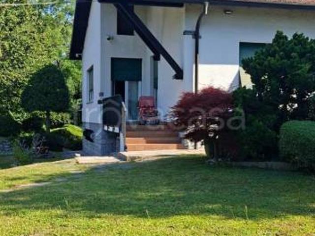 Villa Indipendente in vendita a Como, Lombardia