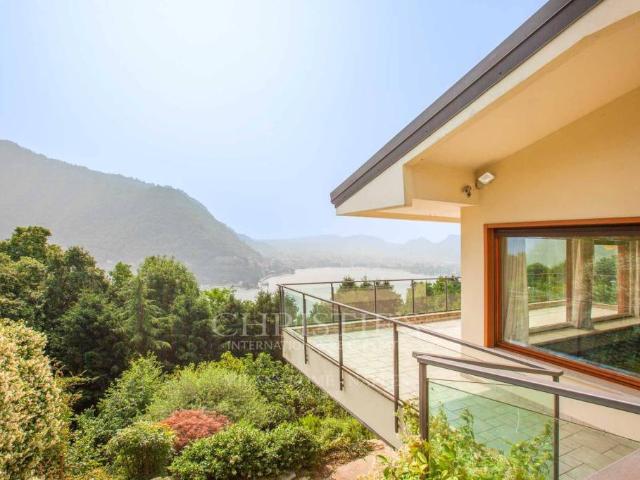 Villa Indipendente in vendita a Sant'Agostino, Como