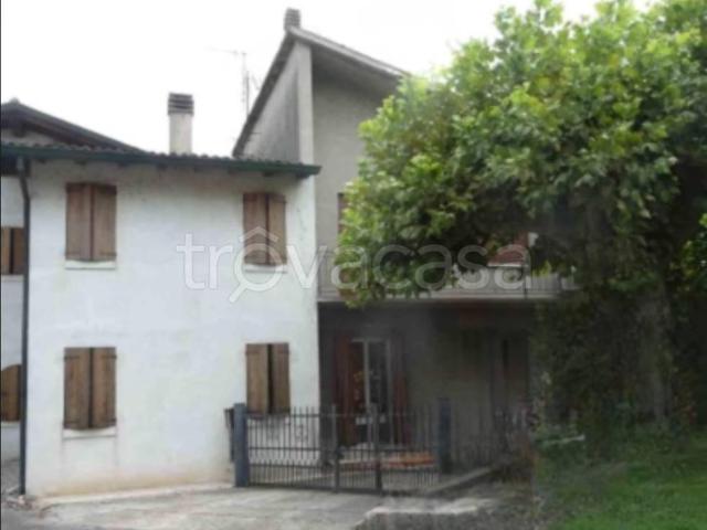 Villa Indipendente in vendita a Piazza, Concamarise