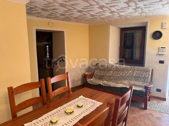 Villa Indipendente in vendita a Borgonovo Val Tidone, Reggio Emilia