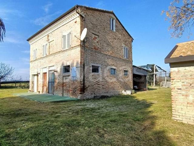 Villa Indipendente in vendita a Marche, Macerata