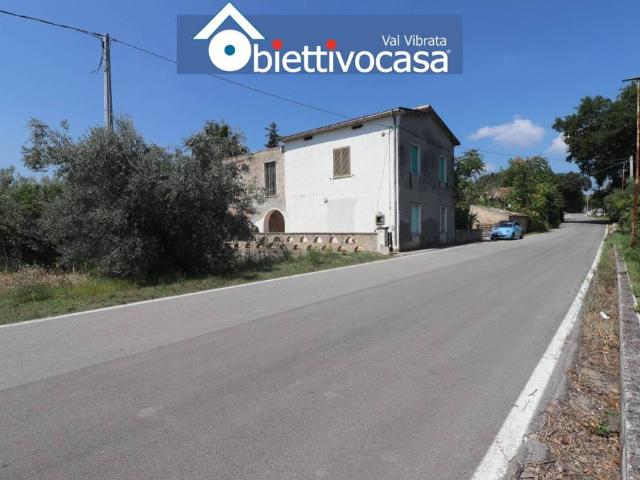 Villa Indipendente in vendita a Accattapane, Corropoli