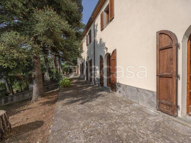Villa Indipendente in vendita a Torreone, Cortona