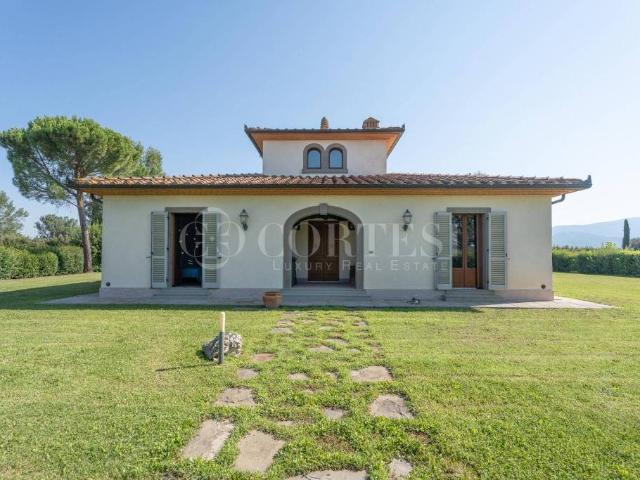 Villa Indipendente in vendita a Tavarnelle-Sant'Eusebio, Cortona