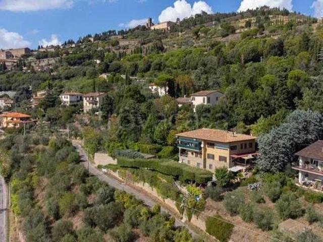 Villa Indipendente in vendita a Cortona, Toscana