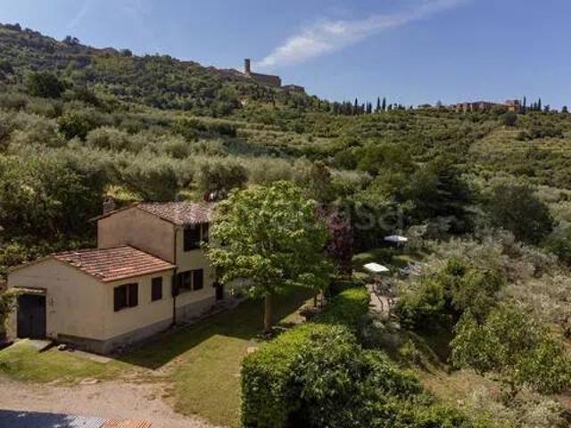 Villa Indipendente in vendita a Tavarnelle-Sant'Eusebio, Cortona