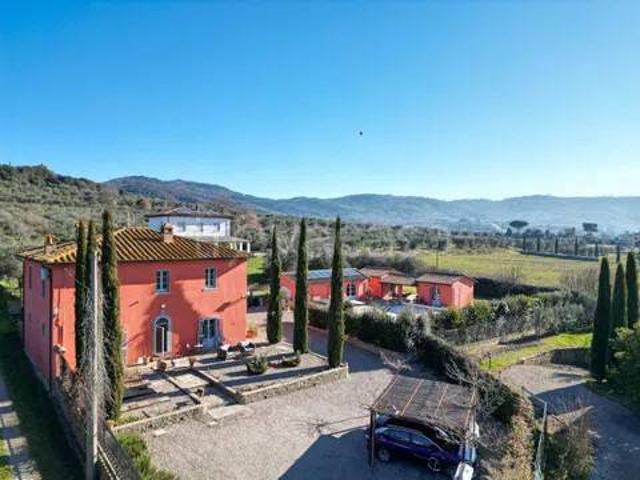 Villa Indipendente in vendita a Cortona, Toscana