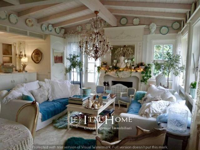 Villa Indipendente in vendita a Gazzoli, Costermano