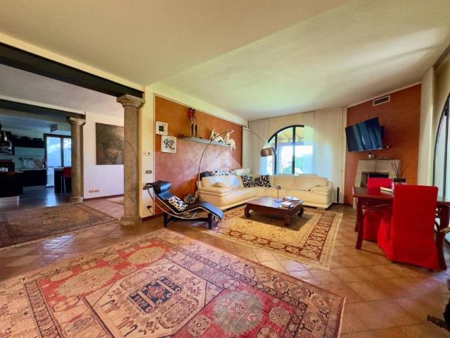 Villa Indipendente in vendita a Crema, Lombardia