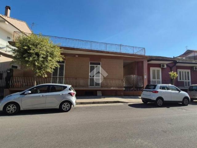 Villa Indipendente in vendita a Curti