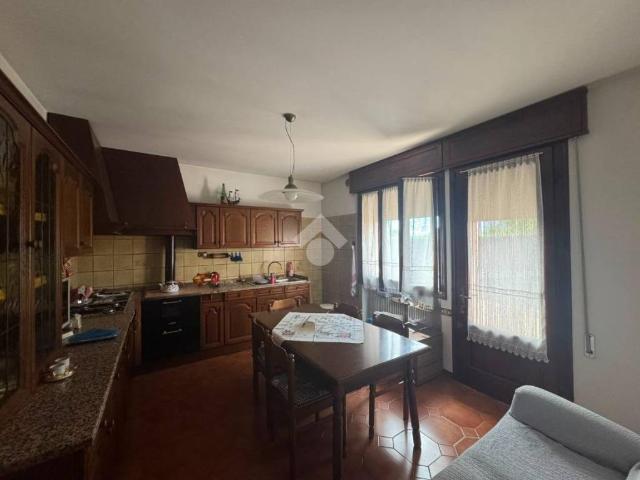 Villa Indipendente in vendita a Cusignana, Giavera Del Montello