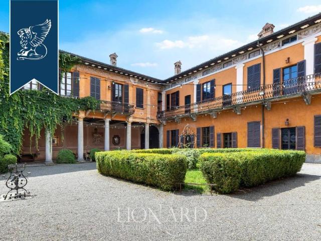 Villa Indipendente in vendita a Daverio, Lombardia