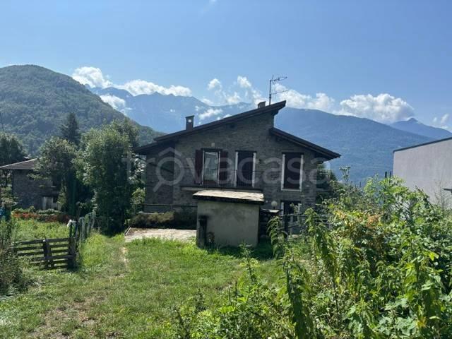 Villa Indipendente in vendita a Dazio, Lombardia