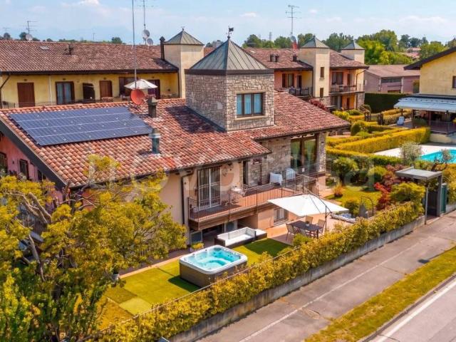 Villa Indipendente in vendita a San Pietro, Desenzano Del Garda
