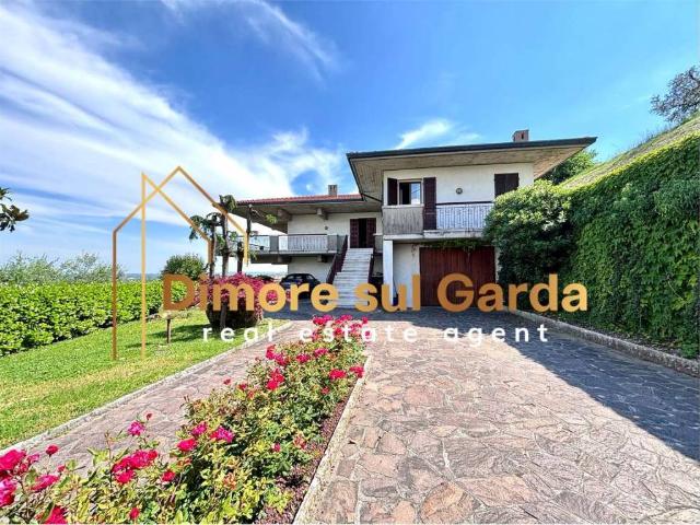 Villa Indipendente in vendita a Desenzano Del Garda, Lombardia