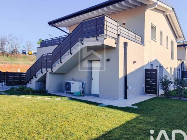 Villa Indipendente in vendita a Vicina, Desenzano Del Garda