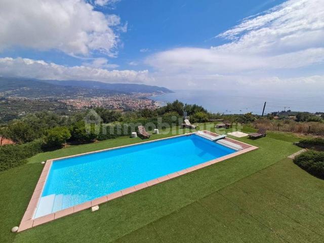 Villa Indipendente in vendita a Diano Gorleri, Diano Marina