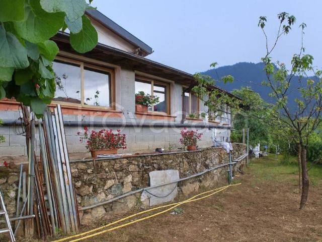Villa Indipendente in vendita a Dolceacqua, Liguria