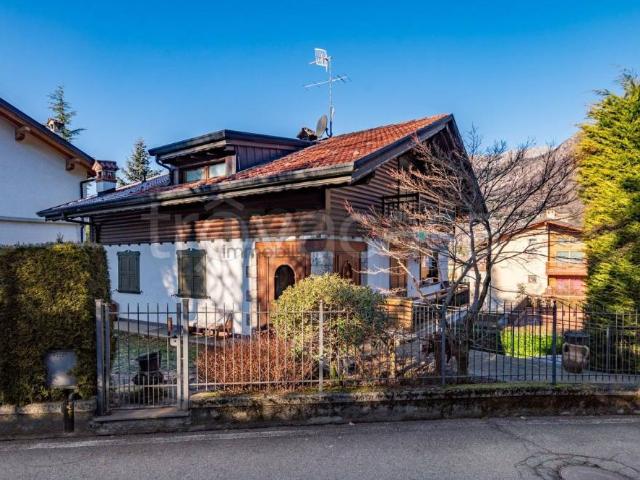 Villa Indipendente in vendita a Dorga, Castione Della Presolana