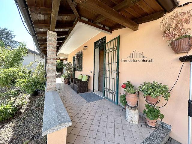Villa Indipendente in vendita a Dorno, Lombardia