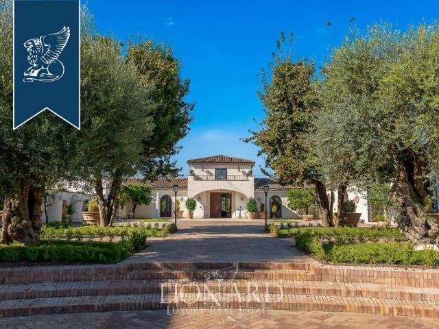 Villa Indipendente in vendita a Dragoni, Campania