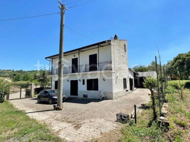 Villa Indipendente in vendita a Dugenta, Campania