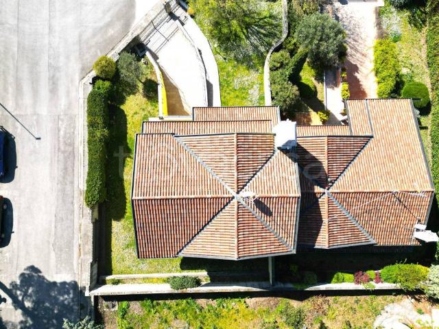Villa Indipendente in vendita a Aurisina, Friuli-Venezia Giulia
