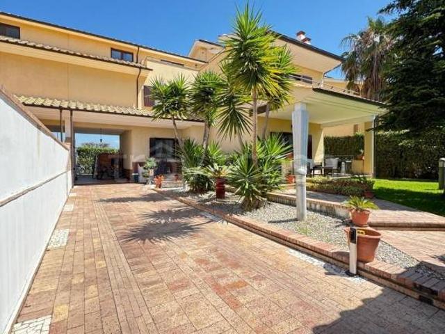 Villa Indipendente in vendita a Eboli, Campania