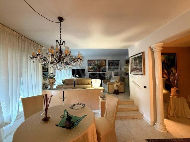 Villa Indipendente in vendita a Deserto, Este