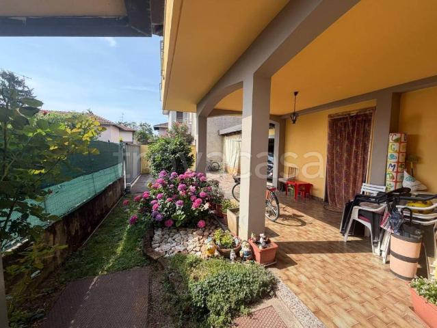 Villa Indipendente in vendita a Bergoro, Fagnano Olona