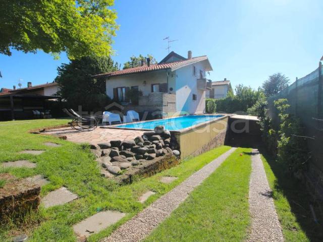 Villa Indipendente in vendita a Fara Gera D'adda, Lombardia