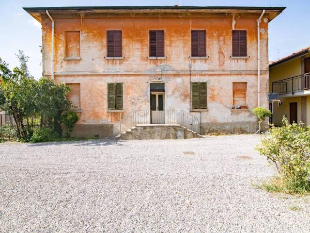 Villa Indipendente in vendita a Fara Gera D'adda, Lombardia
