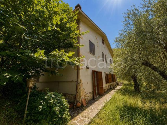 Villa Indipendente in vendita a Fara Sabina, Lazio