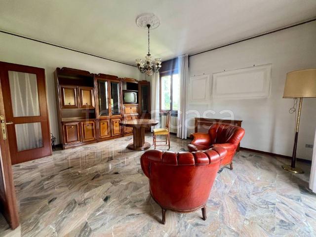 Villa Indipendente in vendita a Fara Olivana, Lombardia