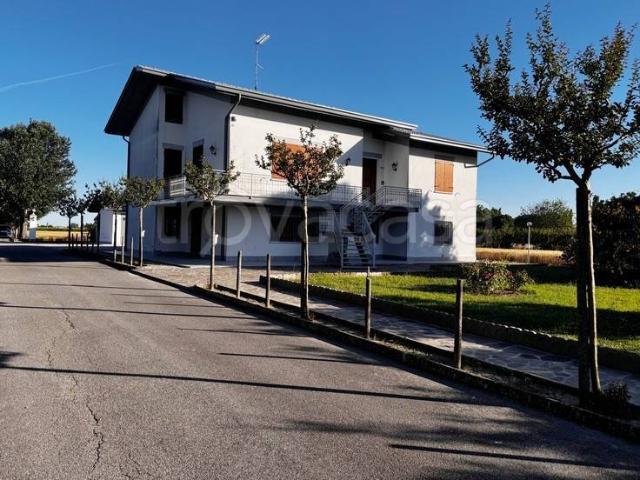 Villa Indipendente in vendita a Ferrara, Reggio Emilia