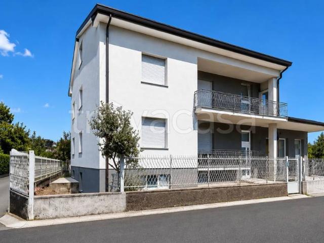 Villa Indipendente in vendita a Figino Serenza, Lombardia
