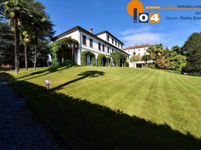 Villa Indipendente in vendita a Figino Serenza, Lombardia