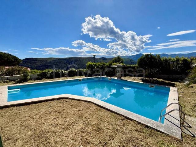 Villa Indipendente in vendita a Calvisio, Finale Ligure