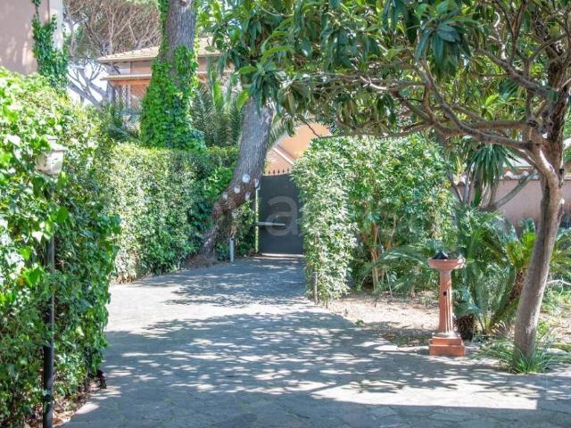 Villa Indipendente in vendita a Roma Capitale, Lazio