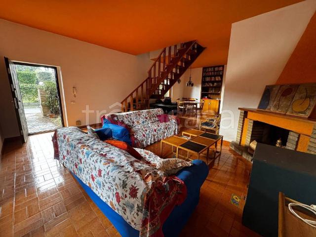 Villa Indipendente in vendita a Fregene, Roma Capitale